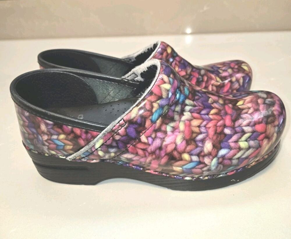 Dansko Clogs Chunky Yarn Sweater Knit Print 36 EU / 5.5–6 US